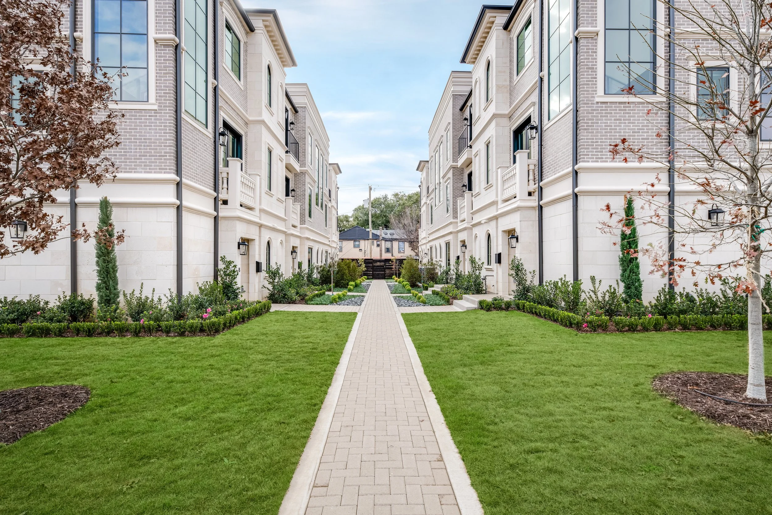 4527 Emerson Blvd thumbnail 2